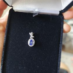  Diamond Pendant necklace 