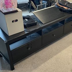Entertainment center Hermes IKEA 