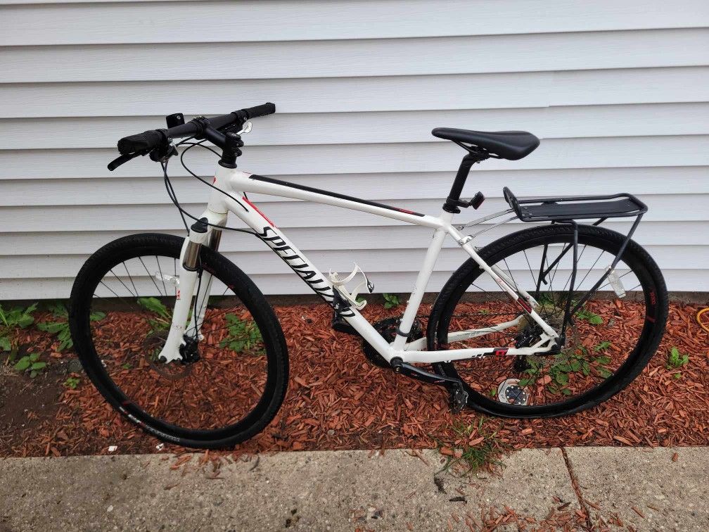 Specialized Crosstrail M4 Bike