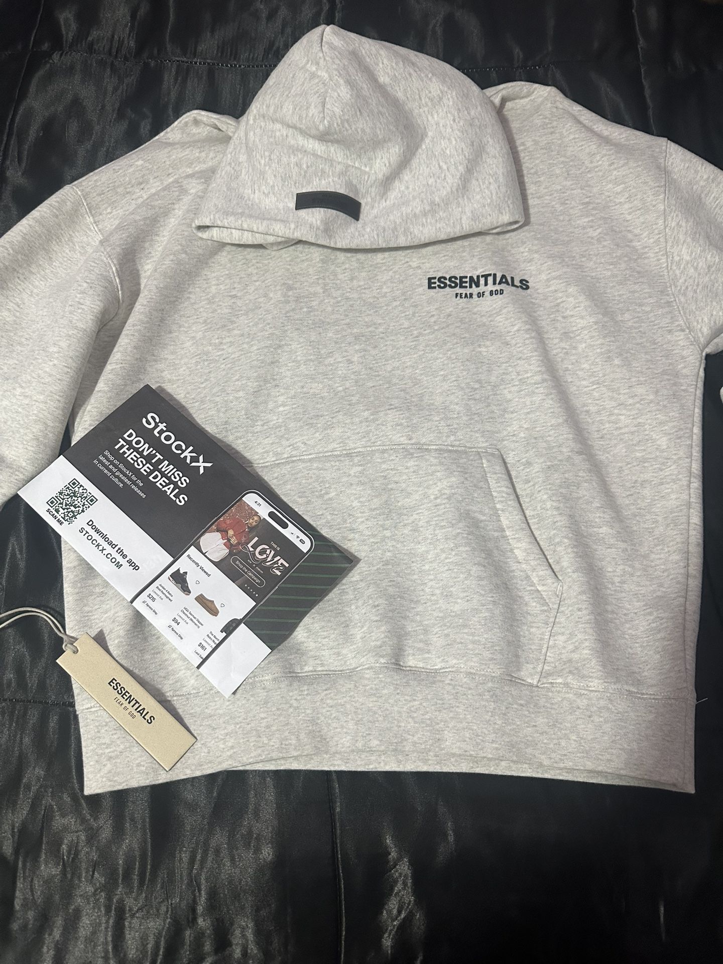Essentials Hoodie Fw22 (ligth Oatmeal) New With Tags (small)