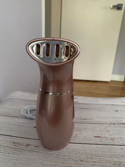 Mini steamer for clothes