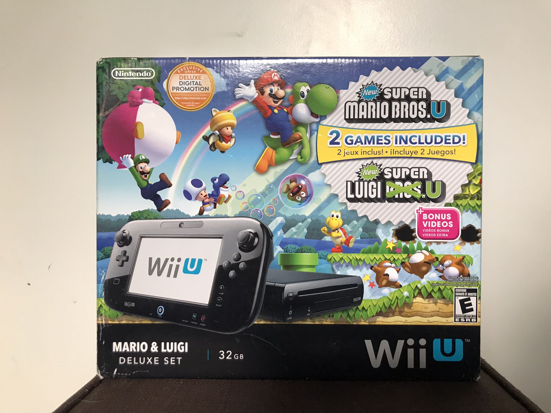 Nintendo Wii U super Mario bundle with box buying
