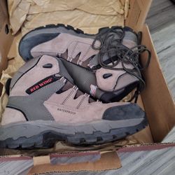 Redwing Tradesman Boot-steel Toe.