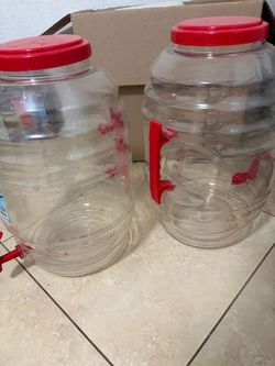 Large Plastic Beverage Dispensers with Spigot – Set of 2