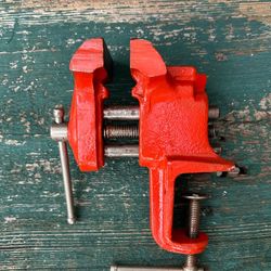 Vise Bench Clamp By Pony
