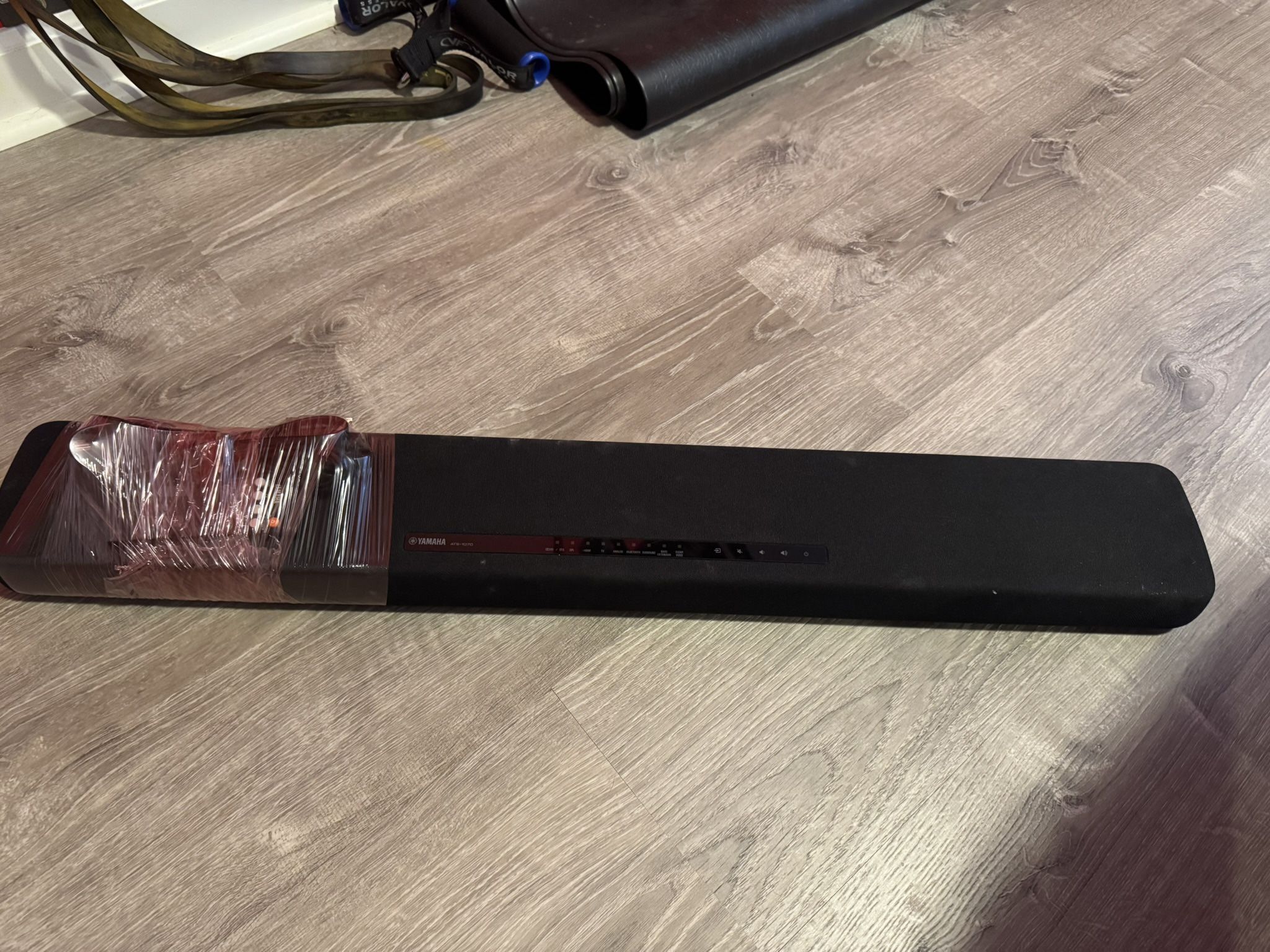 Yamaha ATS 1070 Sound Bar With Built in Subwoofer 