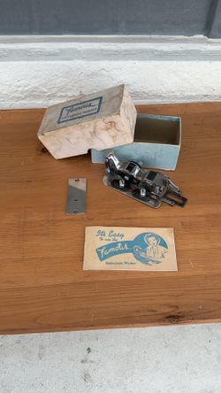 Famous Buttonhole Worker, Model C, used