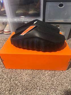 Nike mind 001 triple black