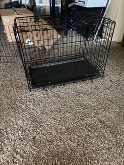 Max & Marlo single door foldable metal wire kennel