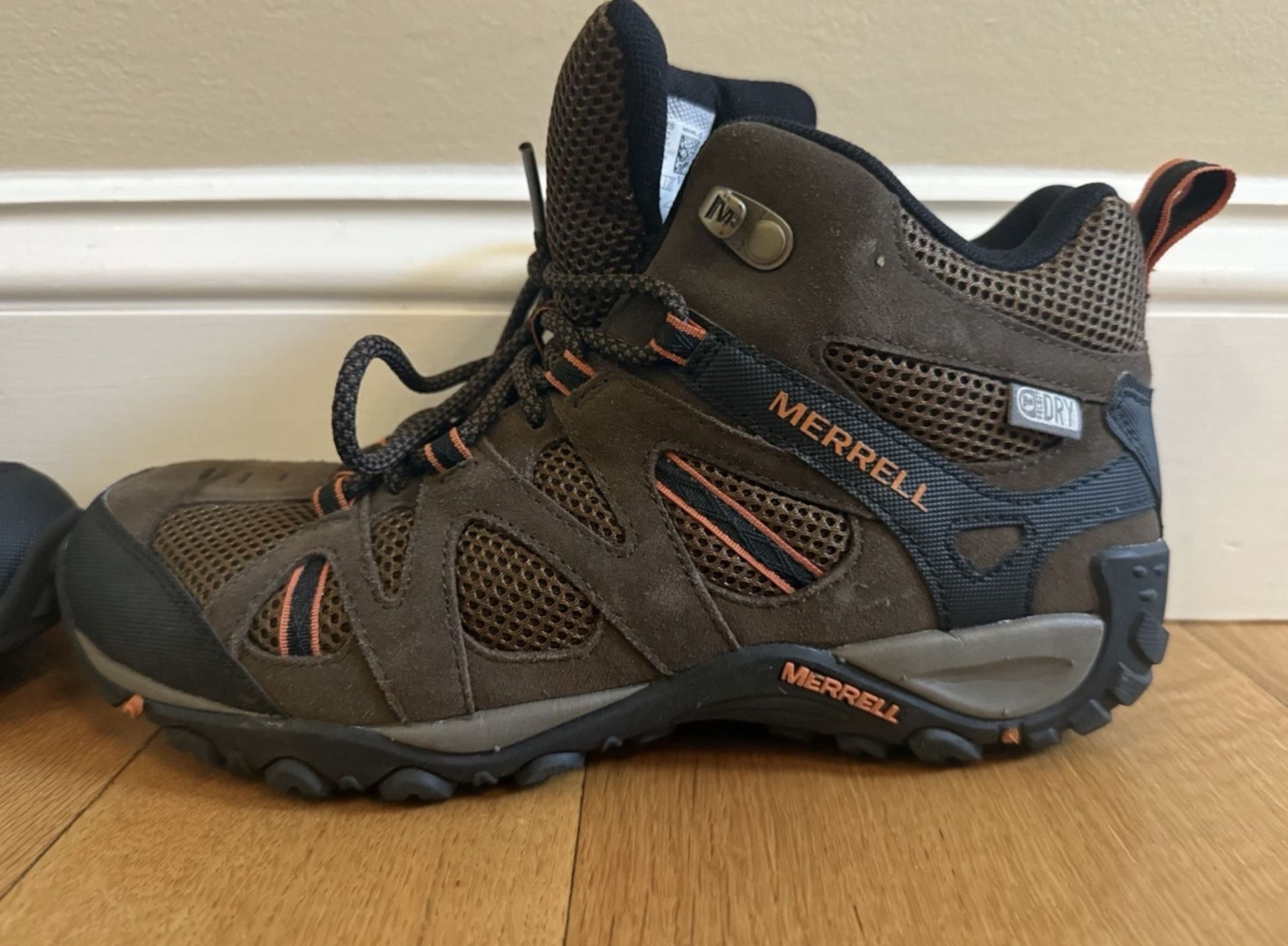 Merrell Deverta Mid Hiking Boots Shoes Brown Waterproof J375804C Men's Size 7.5