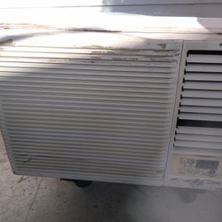 Hampton Bay 23,000btu AC Unit