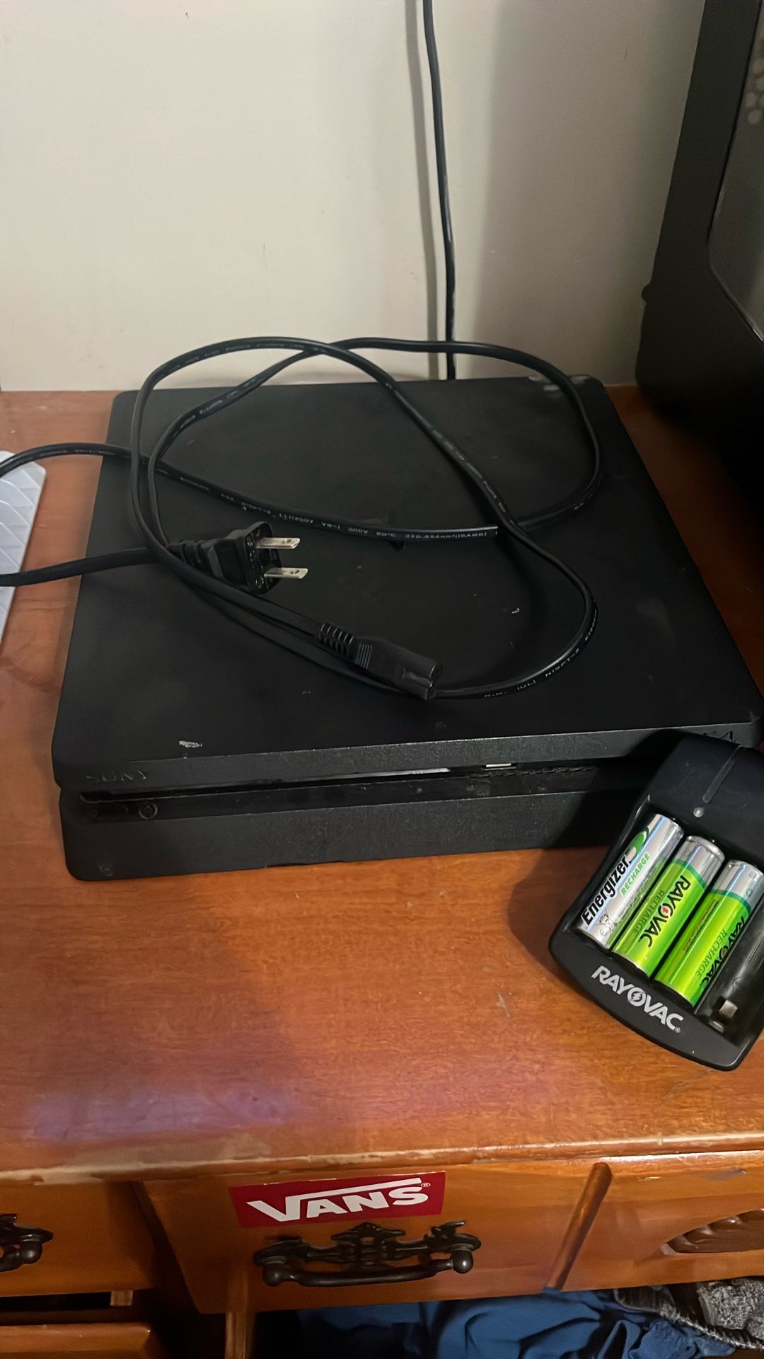 PS4 Slim