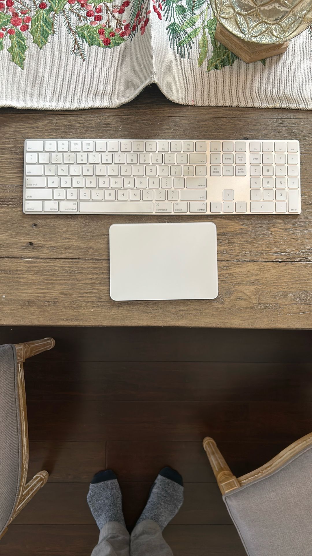 APPLE Wireless Keyboard With Apple Magic Trackpad (Mouse)
