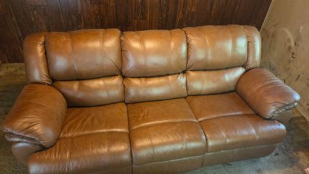Duel reclining sofa