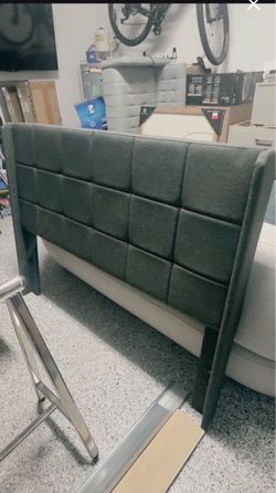 02 FREE Full size bed  (frame and headboard )