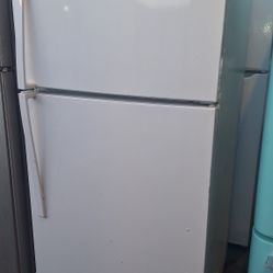 APARTMENT REFRIGERATOR. $199. 