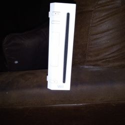 Wii Game System With Remotes And Games All Cords