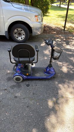 Scooter  Invacare Lynx L-3 Collection.