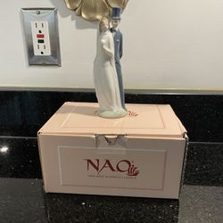 Nao Lladro Bridal Couple Pareja Nupcial Bride & Groom Figurine Cake Topper #109, 6"--Handmade in Spain