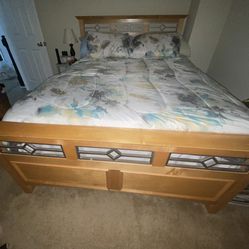 Queen Bed Set- solid wood 