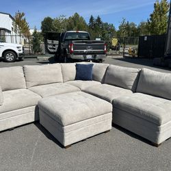 Sectional Couch 