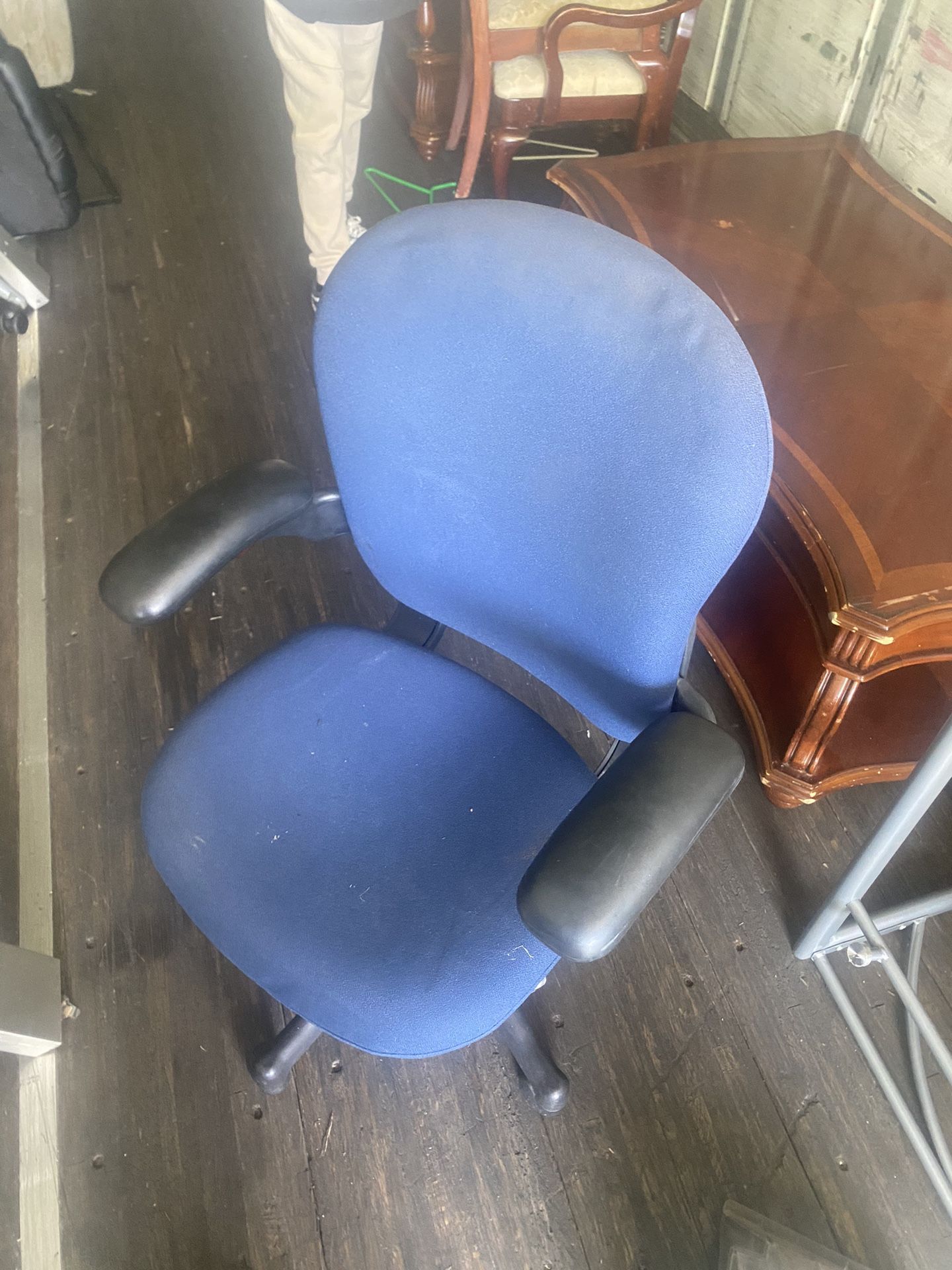 Rolling Chair