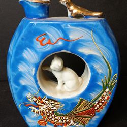 Vintage Japanese Dragon Ware Porcelain Sake Decanter 