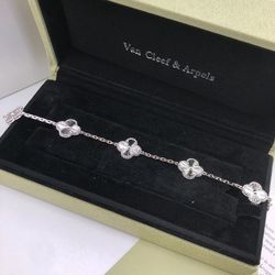 Van Cleef Arpels Vintage Alhambra 18K White Gold Bracelet 5 Motifs AU750