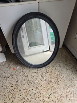 Vanity mirror