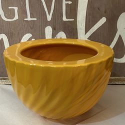 Edible Arrangements Bold Vase With Swirl Design 