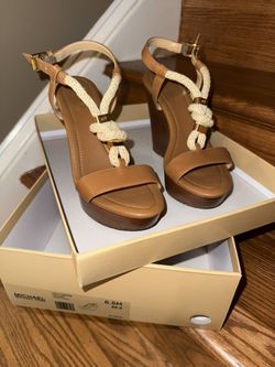 Michael Michael Kors Holly Leather Wedge, Size 6.5