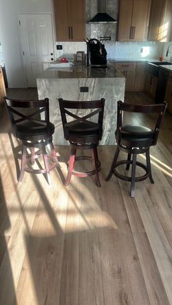 Set of 3 Swivel Bar Stools