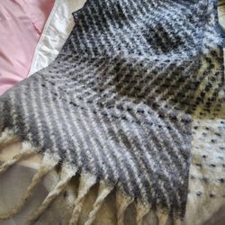 Shawl