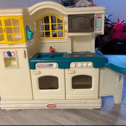 Little Tikes Kitchen Set 
