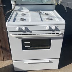 Stove And Refrigerador