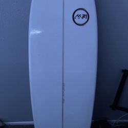 Surfboard 