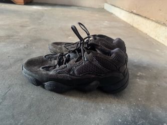 Yeezy Boosts 500 Utility Black