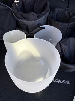 CVNC CRYSTAL SINGING BOWLS SET of 3 432HZ 6"A 7"C 8"F Frosted White Quartz Chakra Set of 3 with Carry Case Bag for Sound Healing Yoga and Meditation