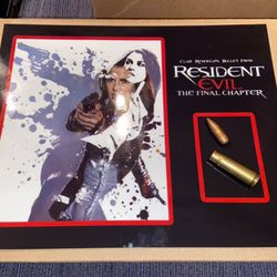 MOVIE PROP(s)  Resident Evil: The Final Chapter Claire Redfield (Ali Larter) Screen Used *PROPS* + Custom Photo