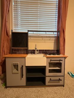 Kidkraft kids kitchen
