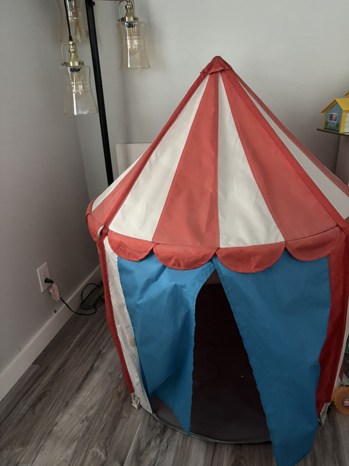 Circus Play Tent  