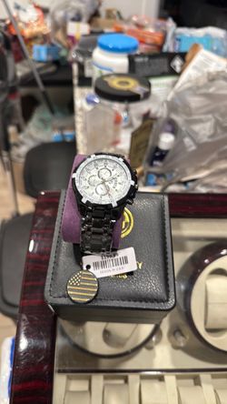 Sports - master. Men’s Quartz chronograph  white dial  tachometer  date box
