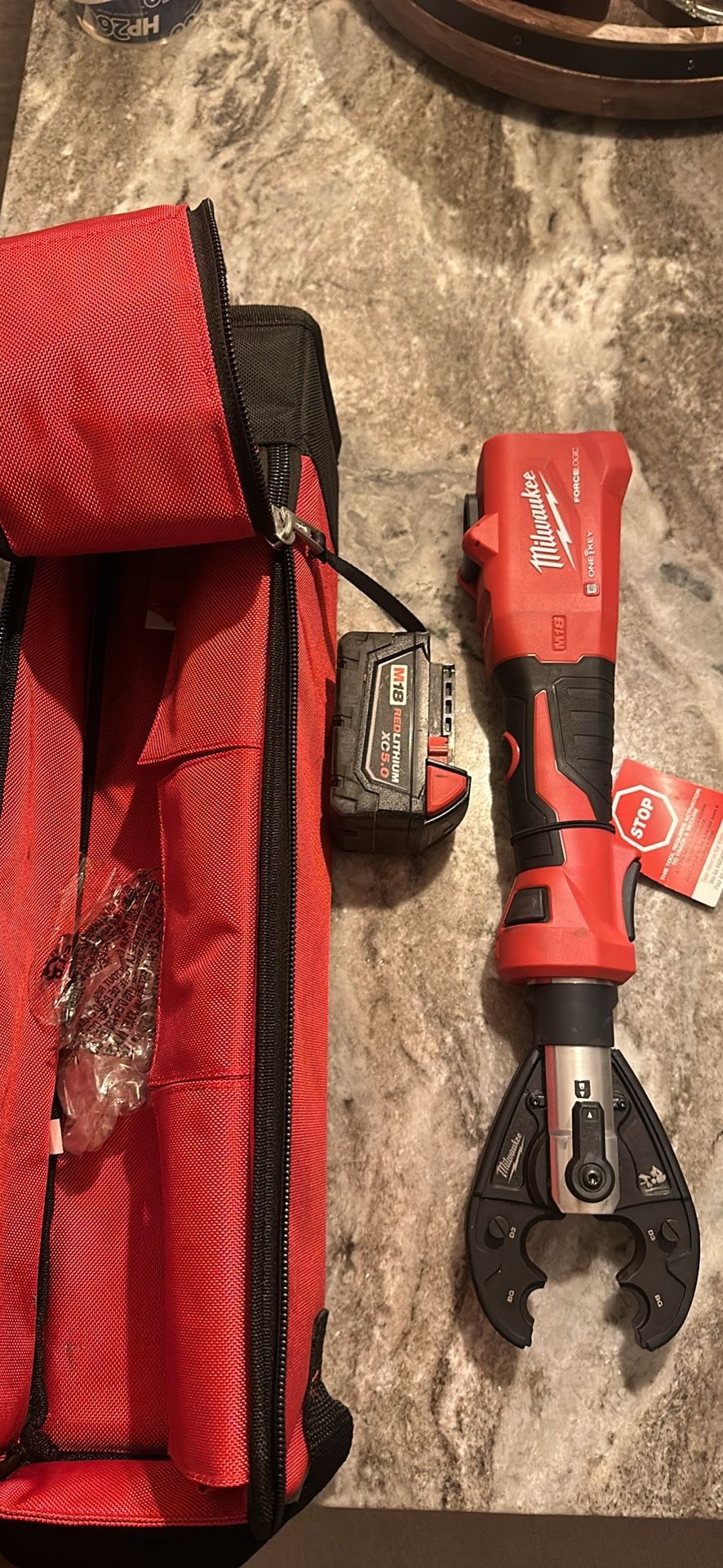 MILWAUKEE 2978-22O M18â„¢ FORCE LOGICâ„¢ 6T LINEAR UTILITY CRIMPER