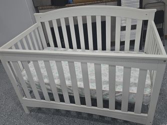 White Wood Baby Crib with Mattress