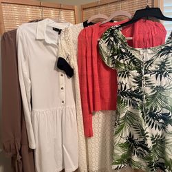 Dresses - Size Small $20  for 5 Items