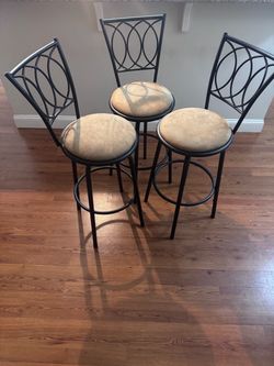 Set of 3 Metal Bar Stools with Cushioned Seats