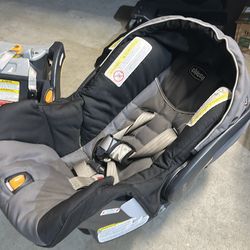 Chicco Car Seat with base