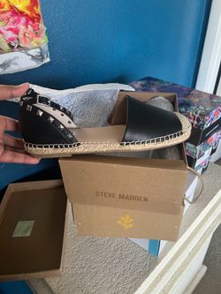 Steve Madden sandals (if listed still available)