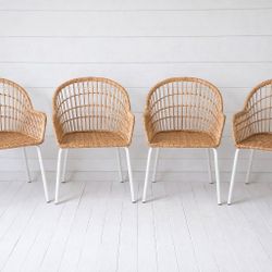 Set of 4 wicker chairs 🤎