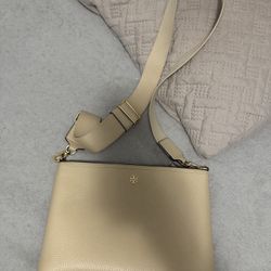 Tory Burch Authentic Crossbody Blacke